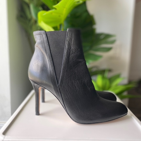 Zara Leather Heeled Booties - Picture 1 of 8
